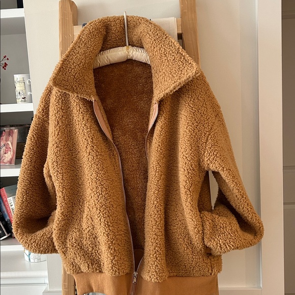 Target Jackets & Blazers - Faux shearling jacket Camel color Teddy coat Great pre-owned condition Sz S/M
